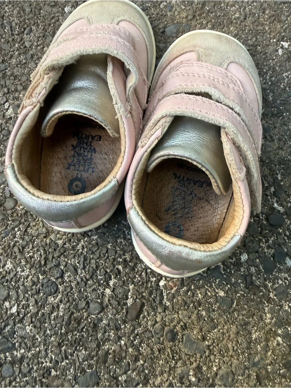 Kids Pink Velcro Sneakers‎